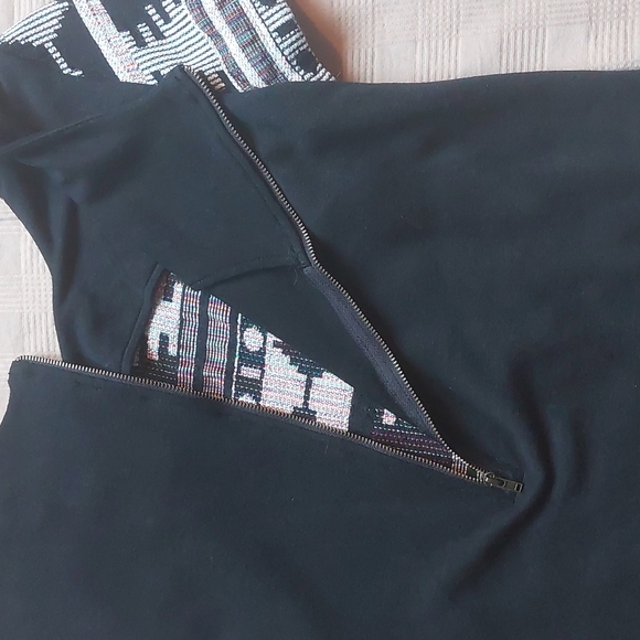 SUNDAY IN BROOKLYN weave hi-lo black top, S - Picture 9 of 10